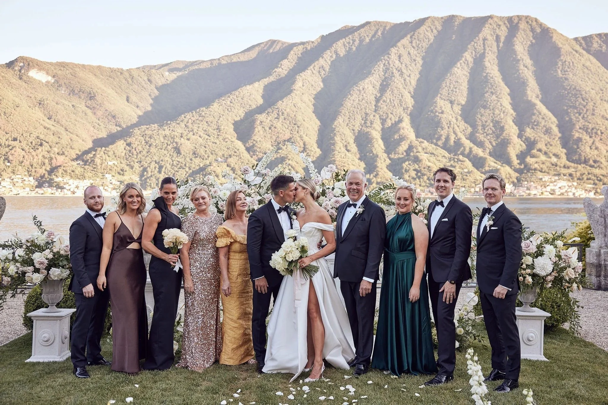 imgi_129_HR_MandB_LostinLove_wedding680.jpg