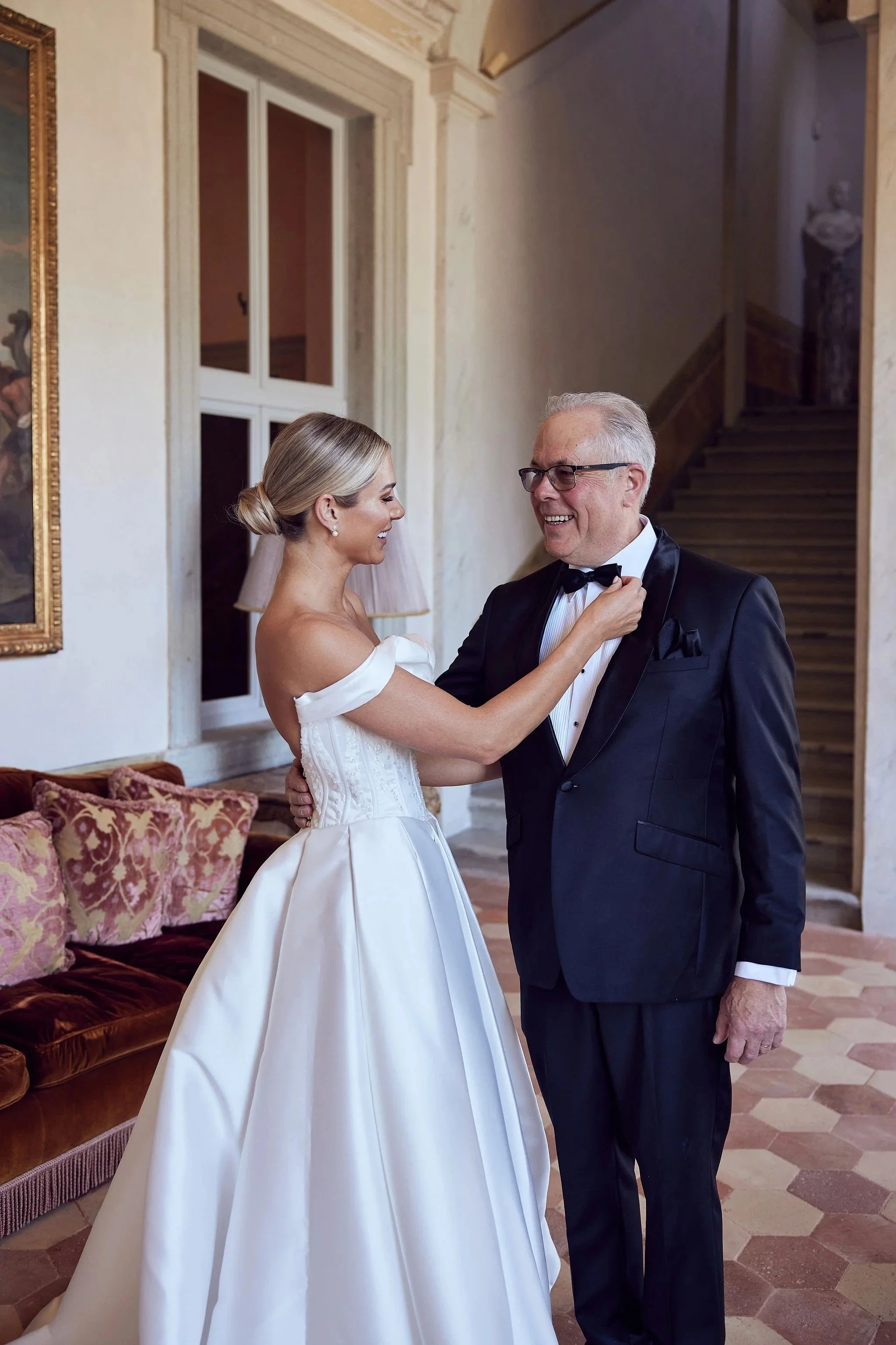 imgi_72_HR_MandB_LostinLove_wedding180.jpg