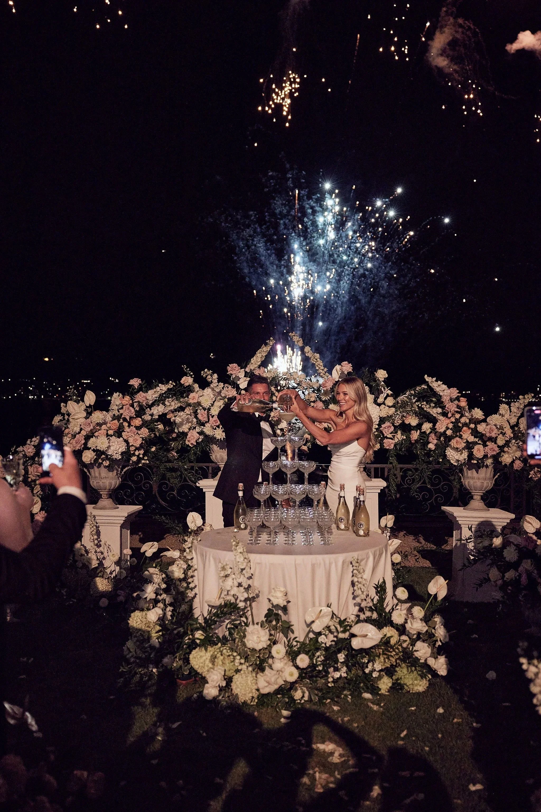imgi_177_HR_MandB_LostinLove_wedding1069.jpg