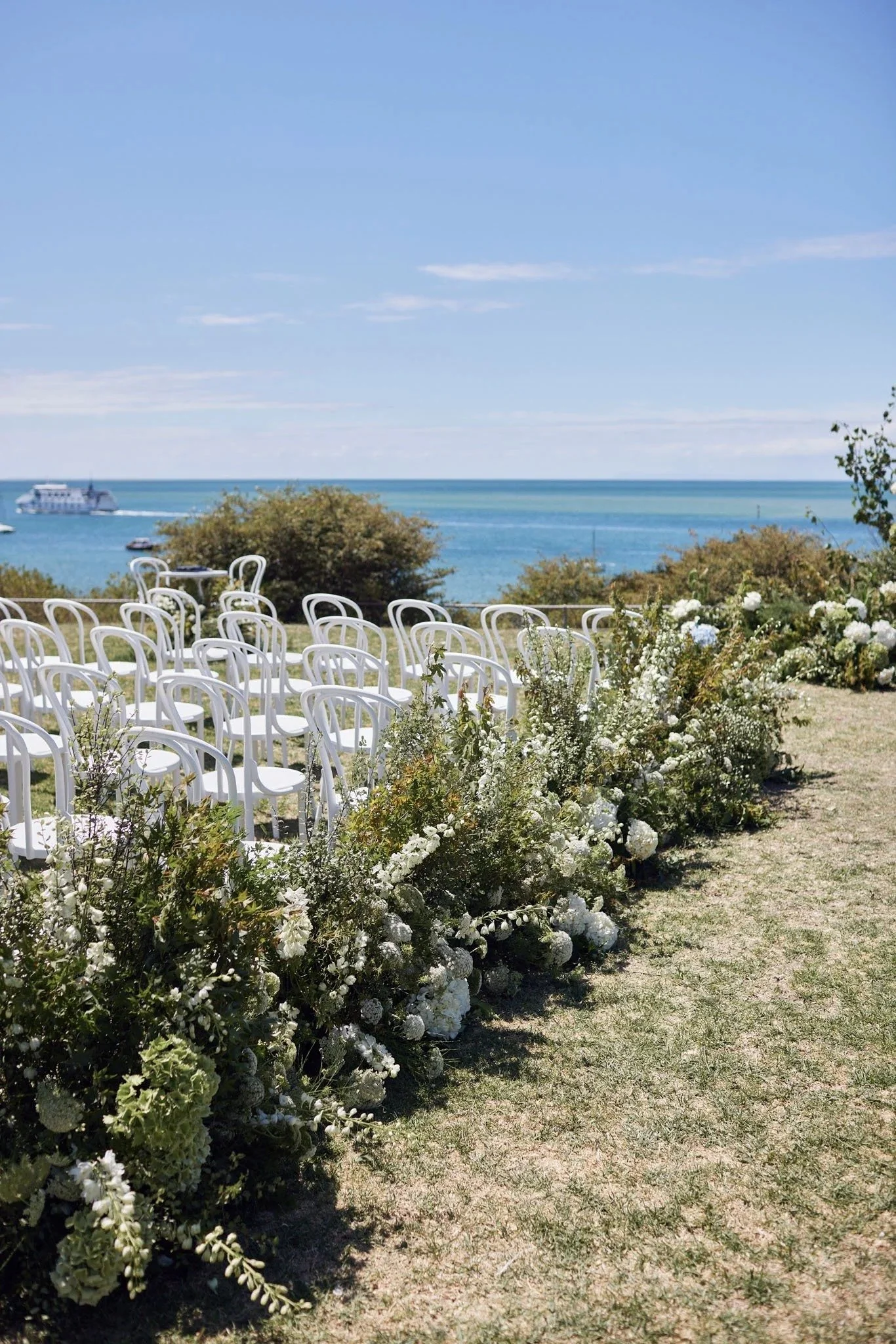 imgi_90_web_HR_BandM_LostinLove_HotelSorrento_wedding574.jpg