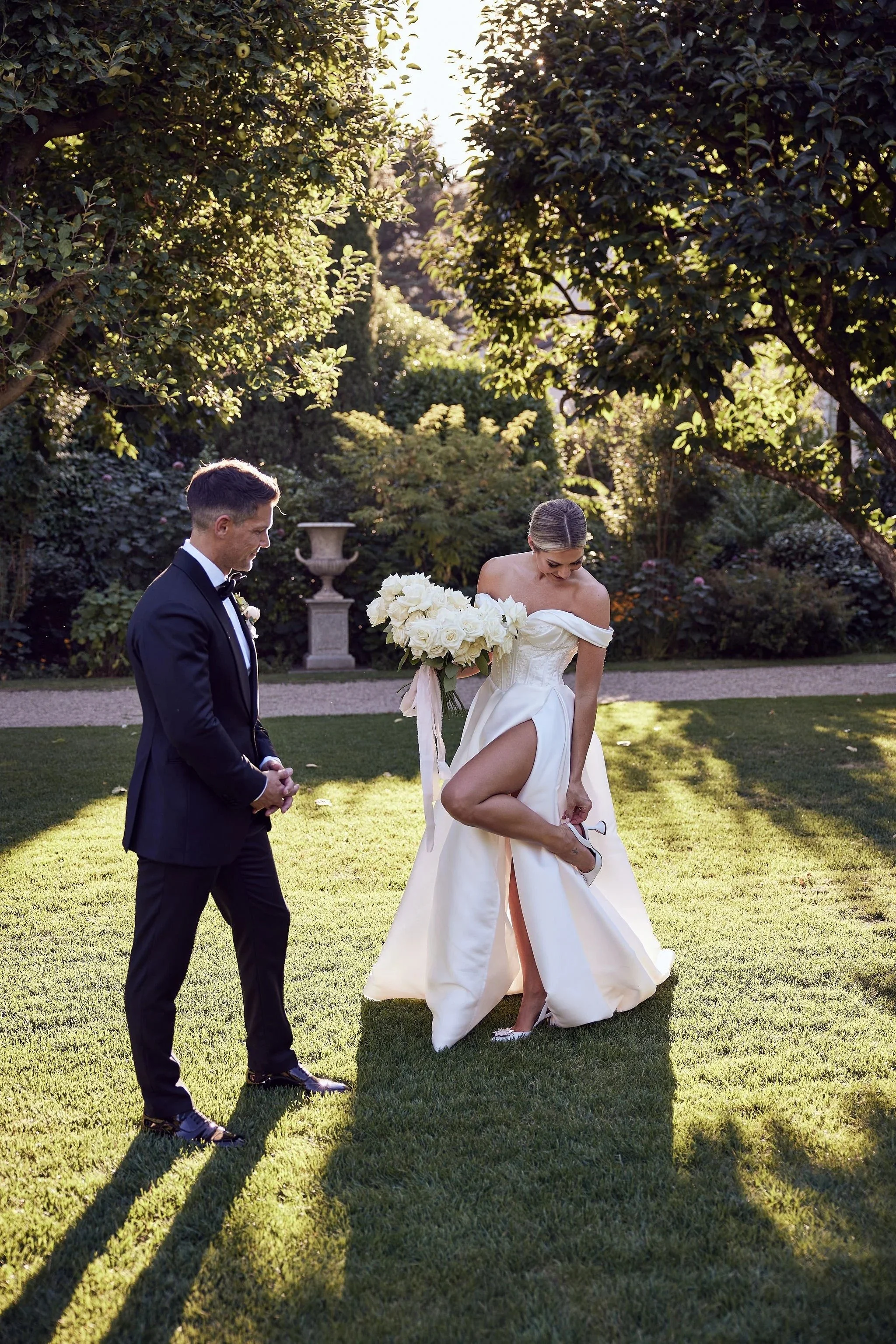 imgi_115_HR_MandB_LostinLove_wedding569.jpg