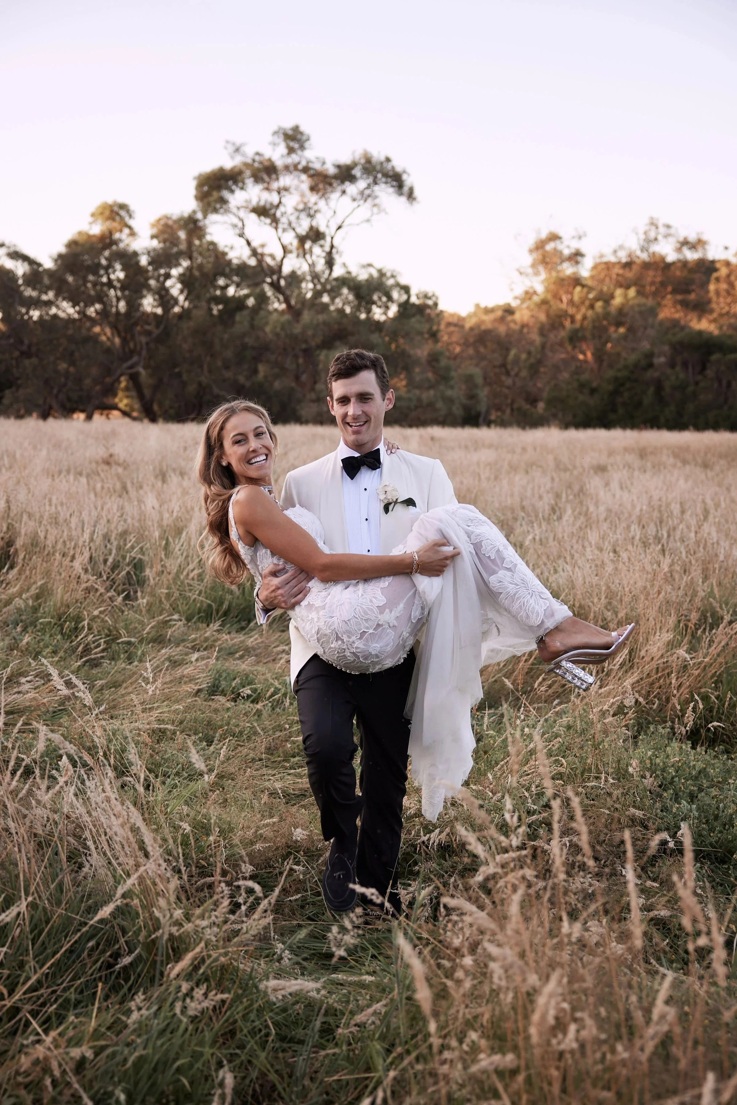 imgi_147_HR_SandH_LostinLove_wedding1173.jpg