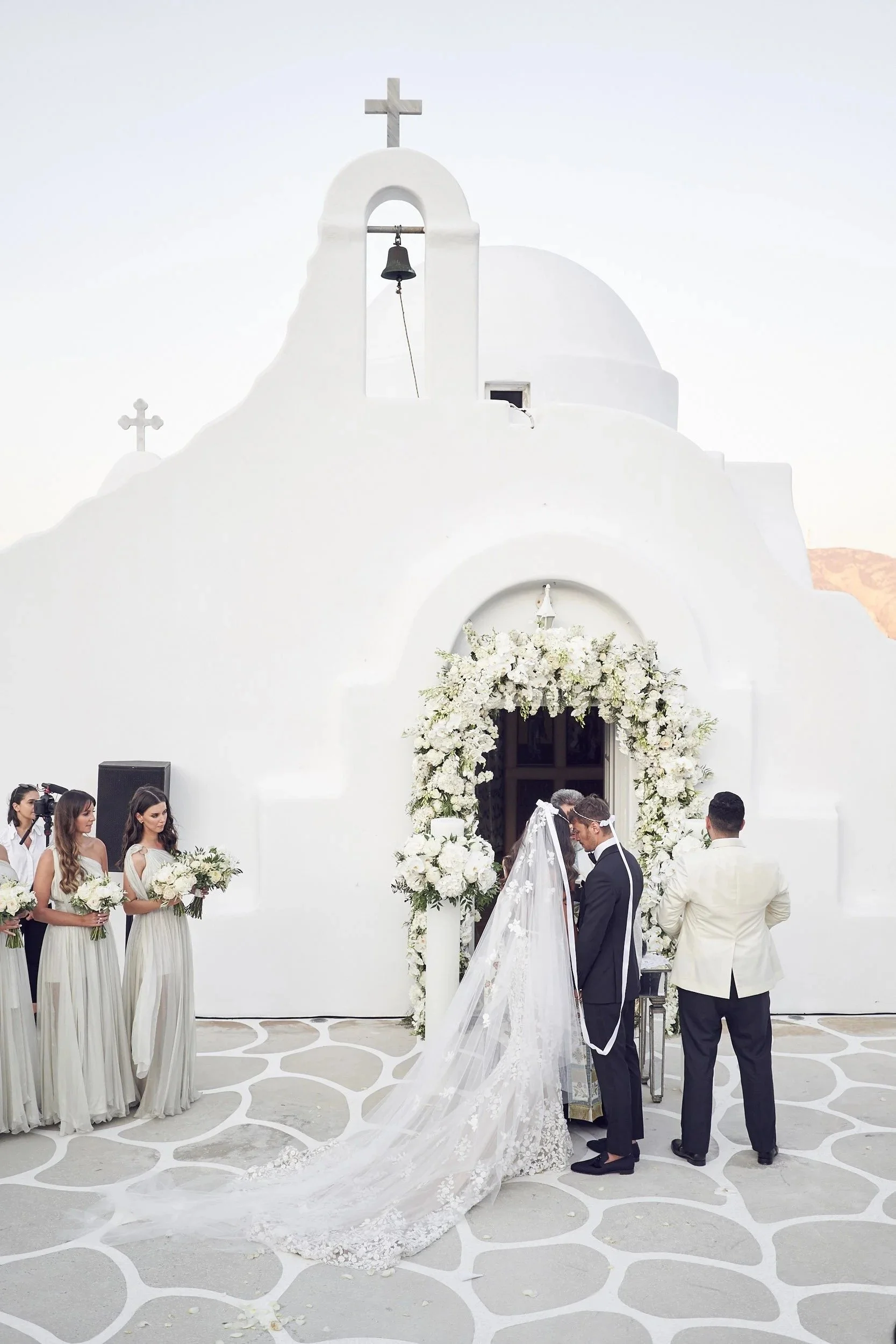 imgi_136_102_LR_SandM-Mykonos-wedding_lostinlove+104.jpg