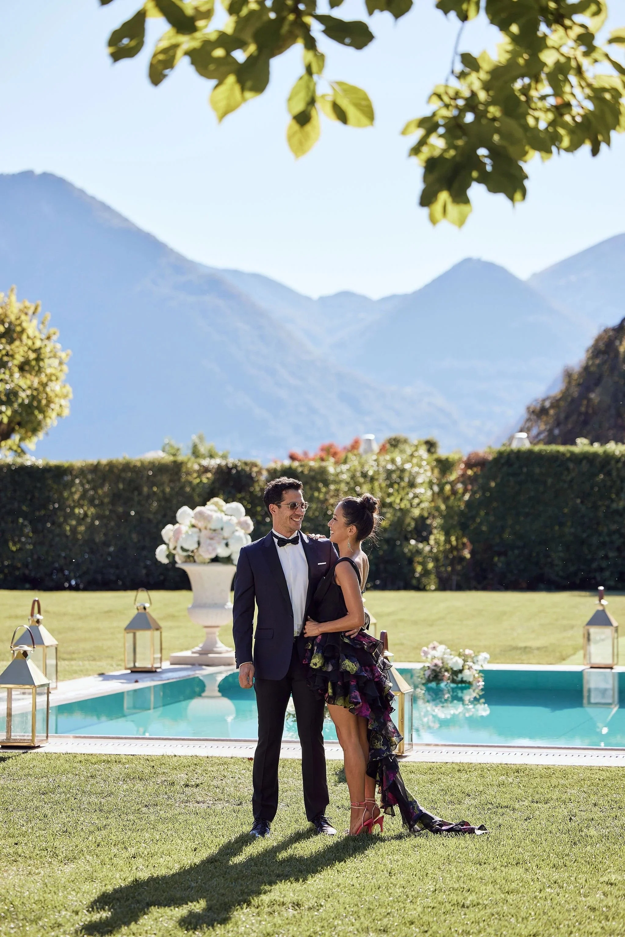 imgi_85_HR_MandB_LostinLove_wedding215.jpg