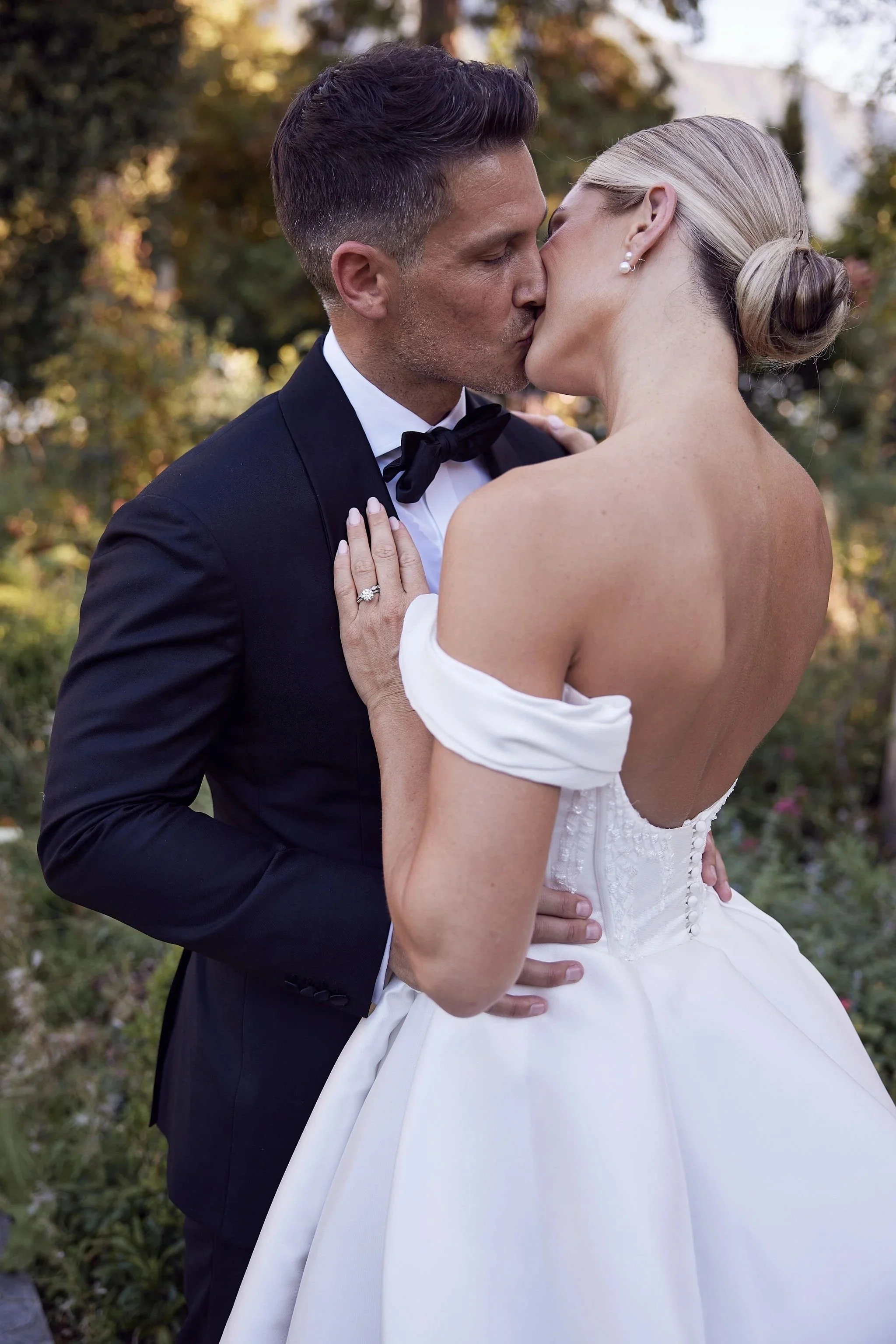 imgi_123_HR_MandB_LostinLove_wedding583.jpg