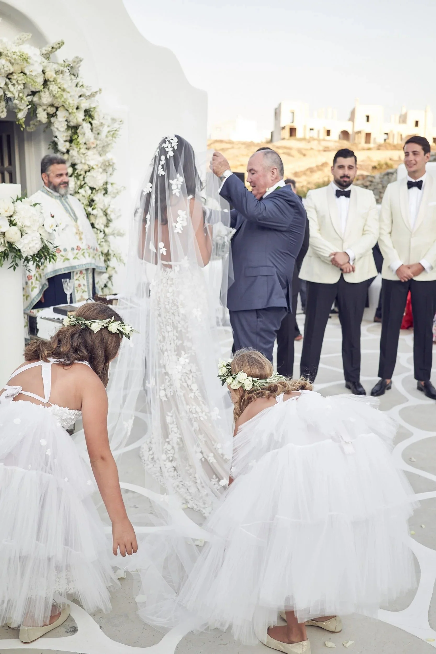 imgi_116_082_LR_SandM-Mykonos-wedding_lostinlove+83.jpg