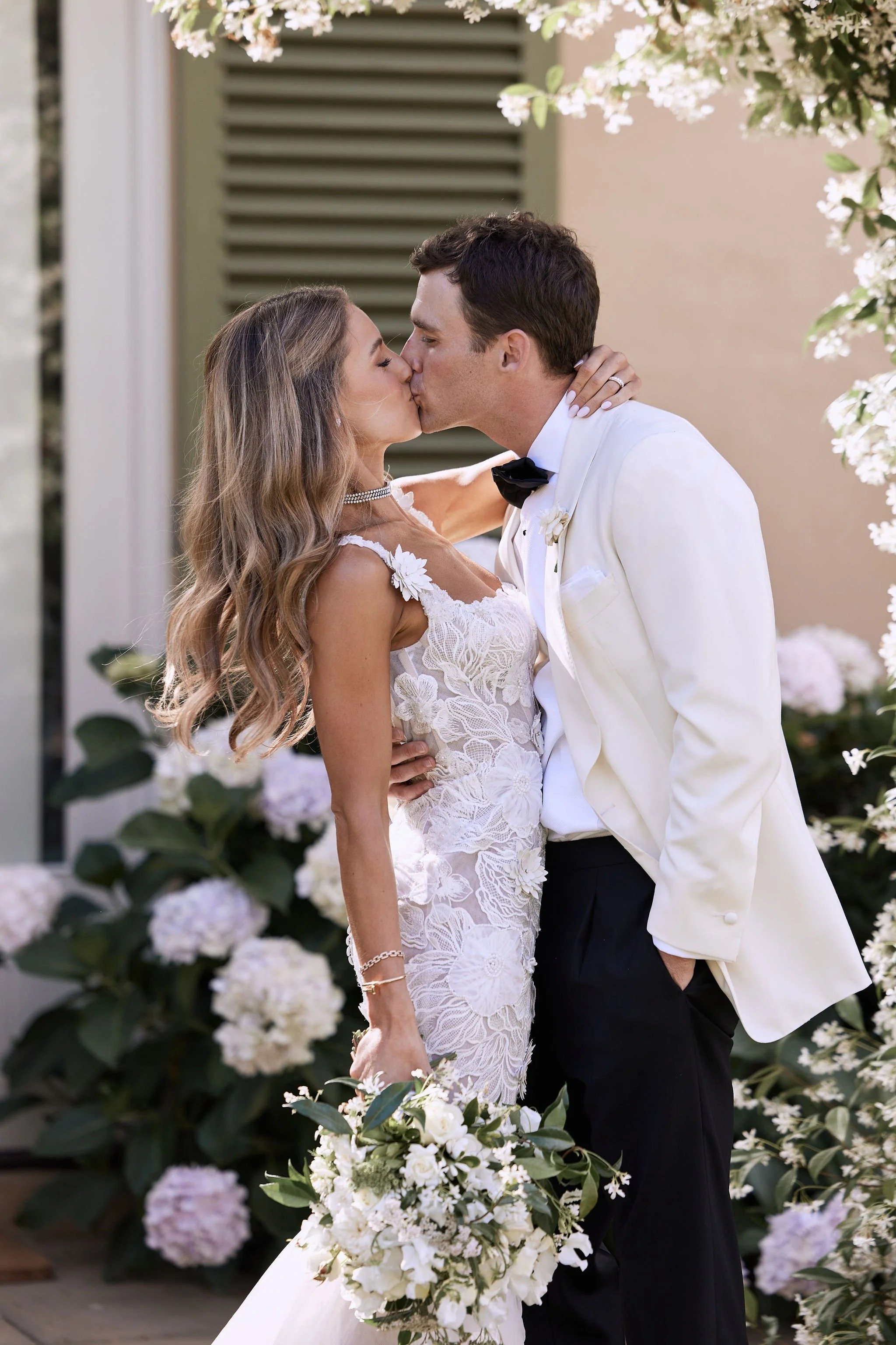 imgi_93_HR_SandH_LostinLove_wedding537.jpg