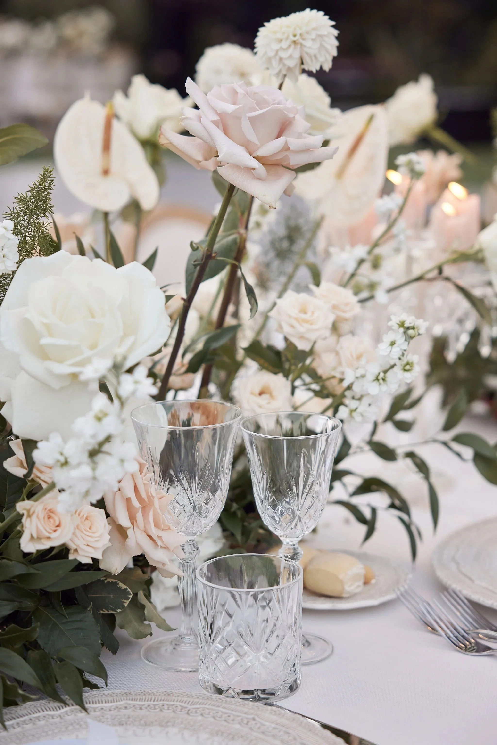 imgi_159_HR_MandB_LostinLove_wedding828.jpg