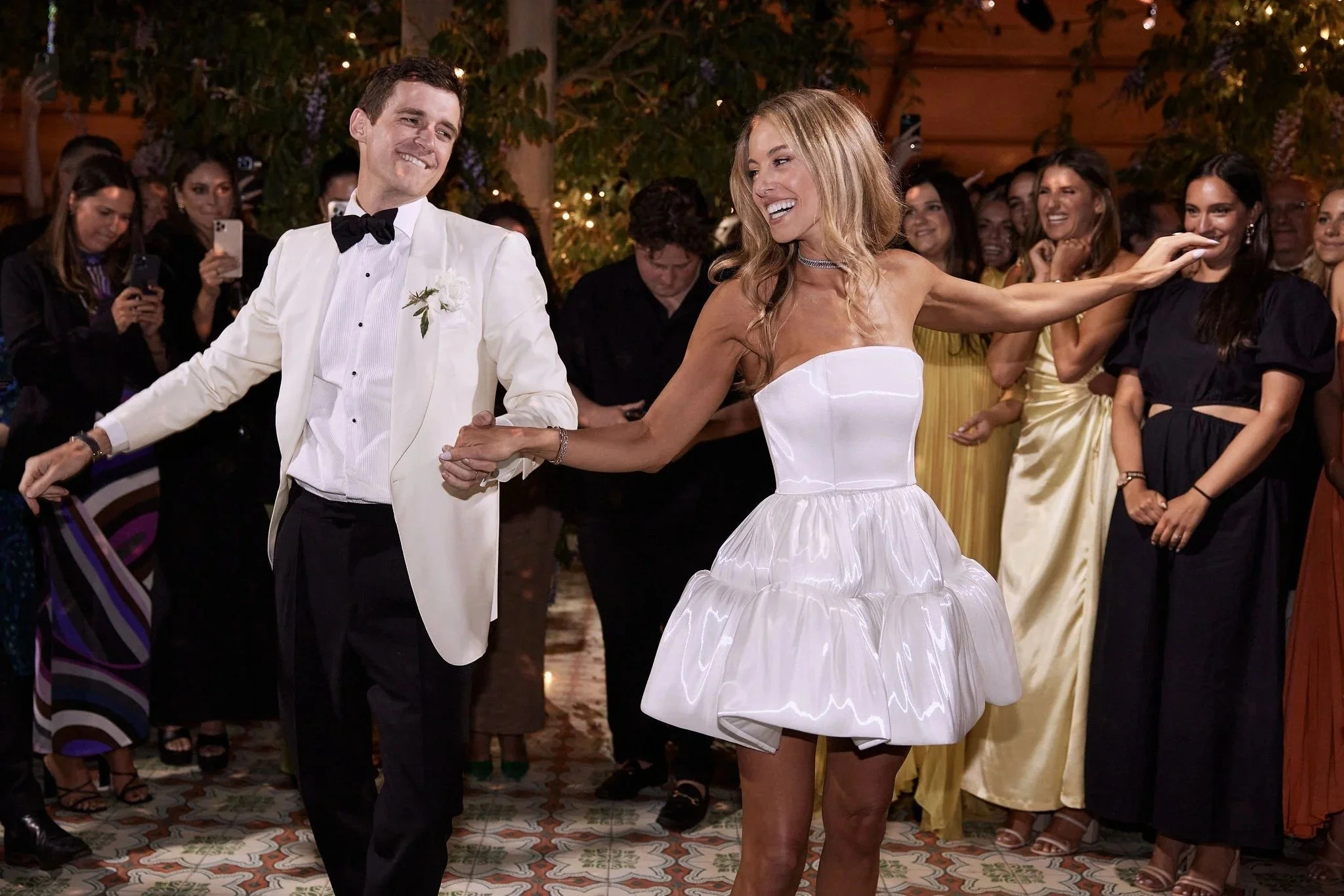 imgi_150_HR_SandH_LostinLove_wedding1313.jpg