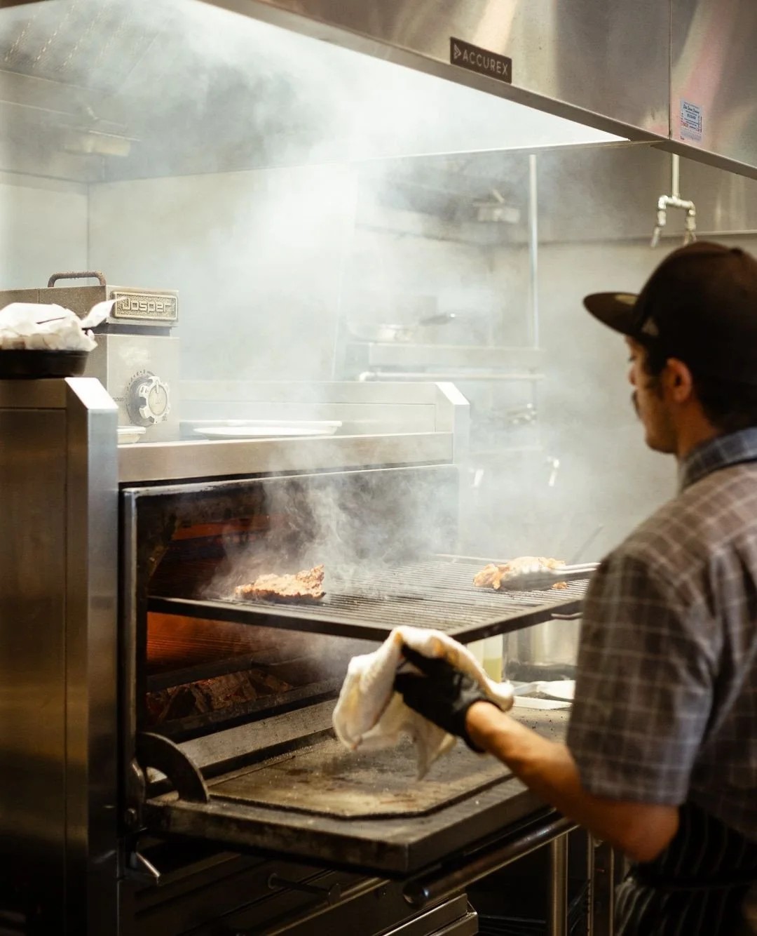 Cooking on the @josperofficial takes skill as it combines the technique of grilling with the precision of oven-roasting. 
That’s exactly how we prepare our 8-oz Iberico Abanico, achieving a perfect char on the outside and tenderness within.