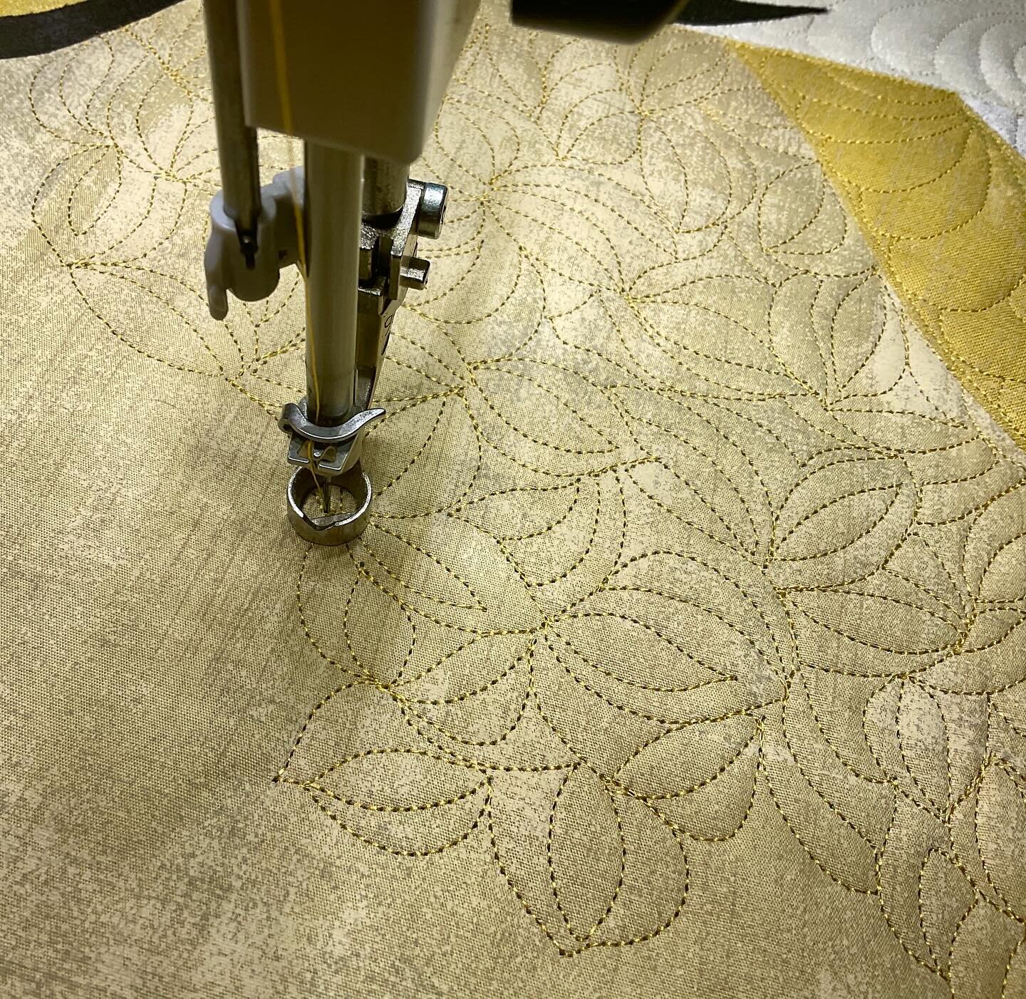 Today I learned how differently wideback fabric quilts up. I needed a larger piece of this color for the car than I could get from yardage, so I used a piece of a wideback Grunge I had on hand. See how the stitches just sit on top of the fabric? It&r
