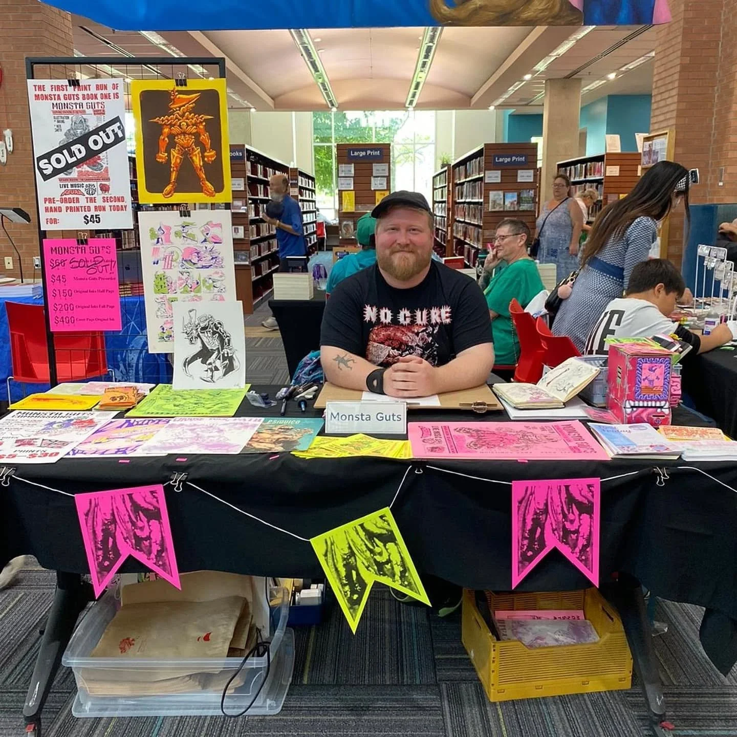 @monsta_guts (aka @they_call_him_neil) is at the @barriepubliclibrary Comic Fest. Go check out his  booth for some prints, live drawing, or a pre-order of his SOLD OUT comic: Monsta Guts Book 1

@citybarrie @creativebarrie @downtownbarrie #spareroomb