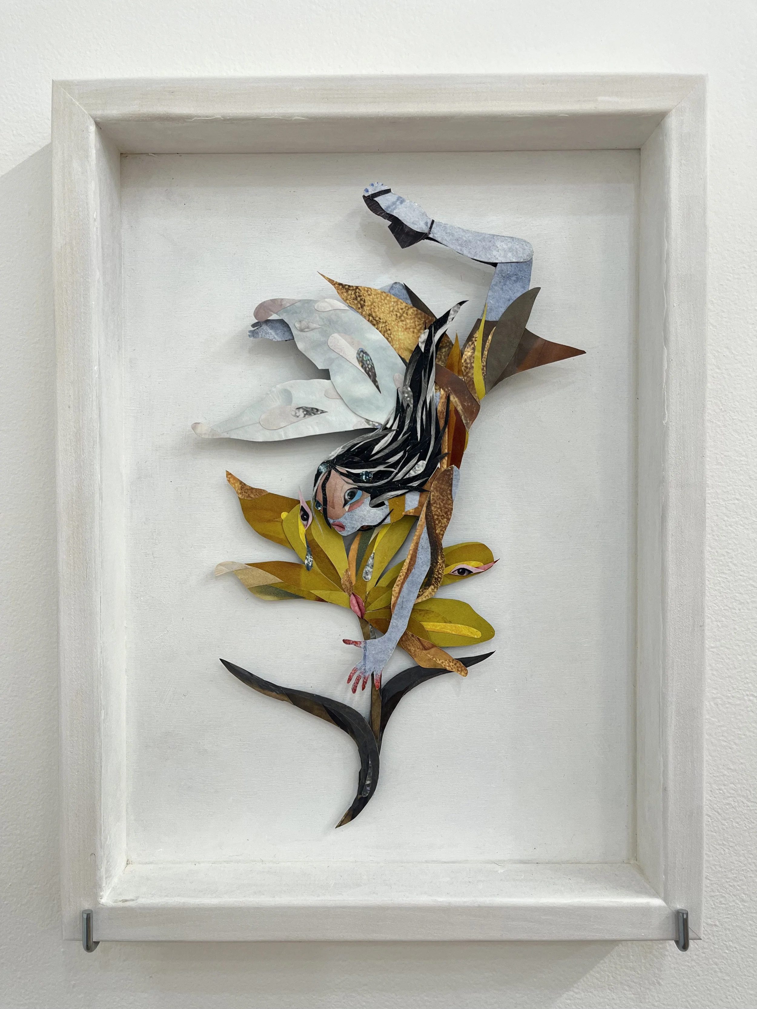 Christina Welzer

The Pollinator, 2026

Cut paper, ink, acrylic on wood board

12 x 16 in