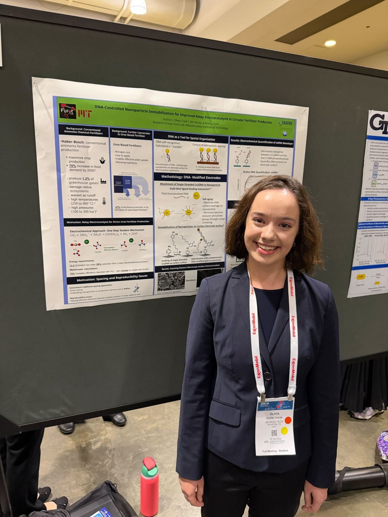 Undergrads Olivia Trash and Spandan Mondel win poster competition at AICHE!