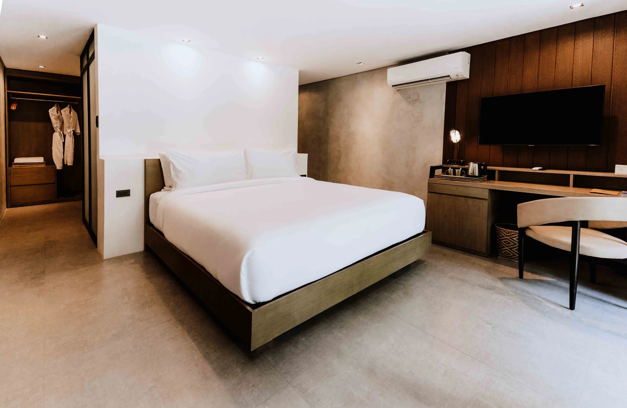 The Funny Lion Is The No 1 Boutique Hotel Resort In Coron El Nido
