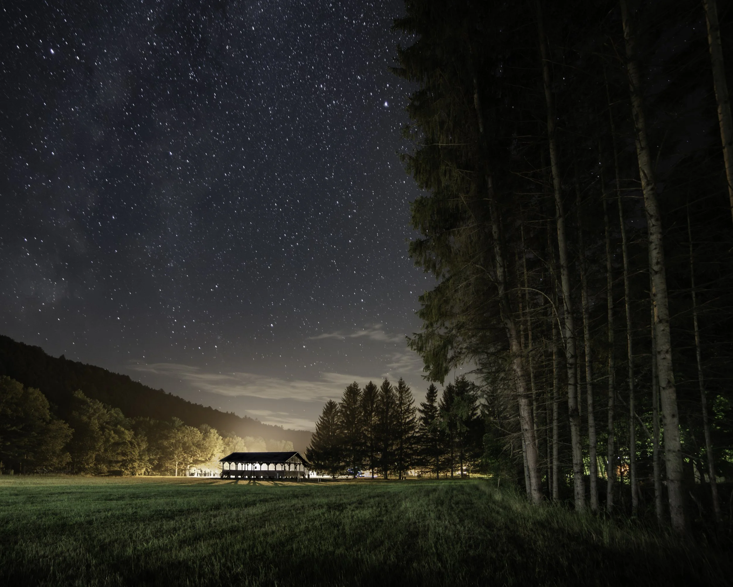 Modern Metal (16"x20"): Between Two Mountains