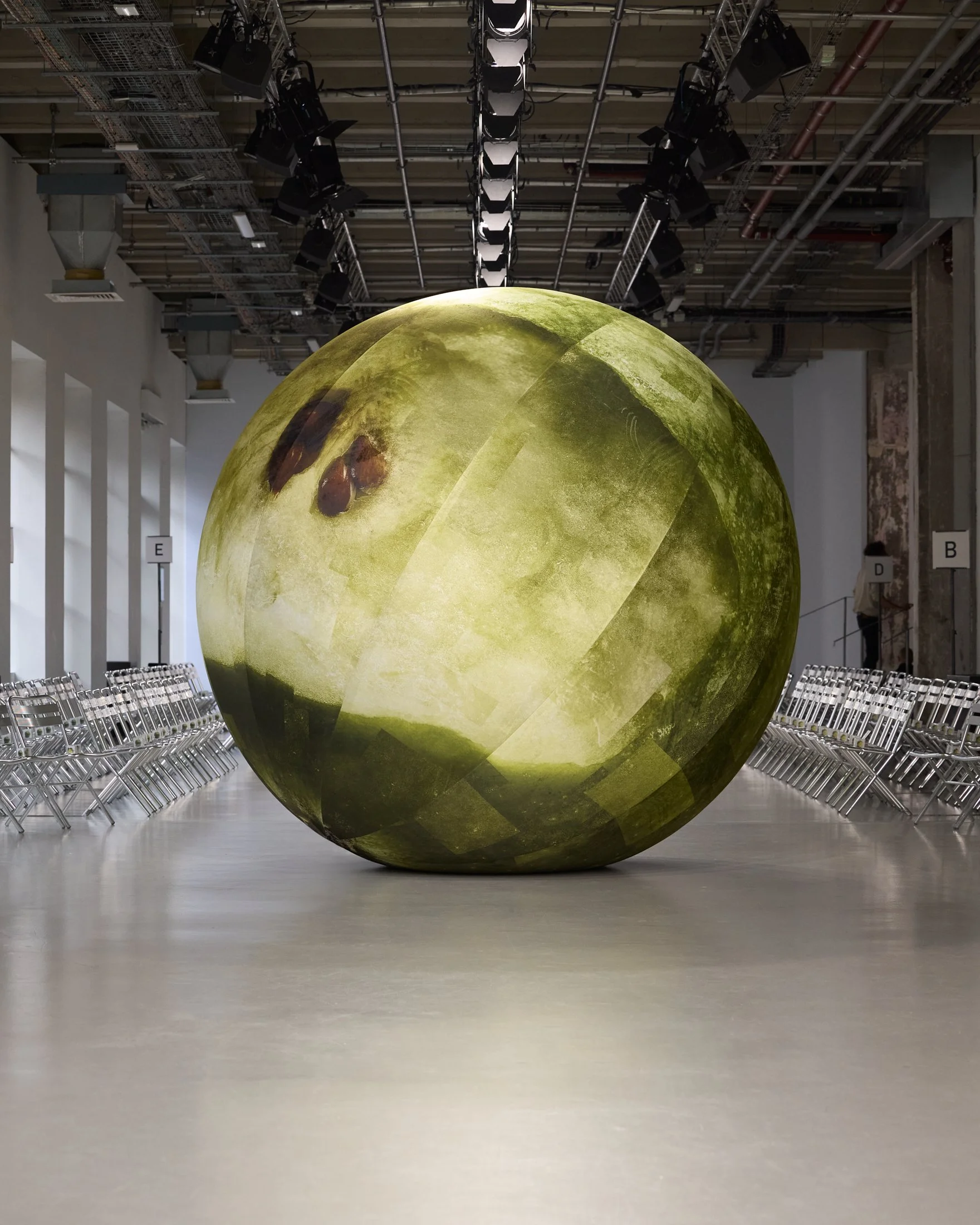 Cecilie Bahnsen F24 Empty Venue 011.JPG