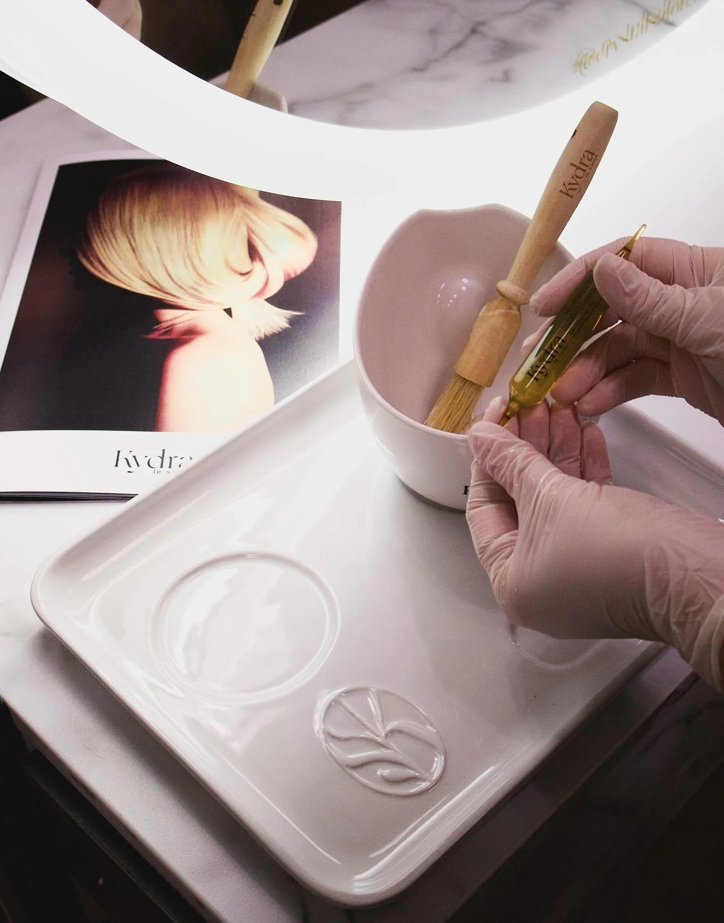 Eilen @kydralesalon_nordic koulutuksessa p&auml;&auml;simme tutustumaan Kydran hoitomaailmaan 🫧🦢

#kydra #kydralesalon #kampaamoturku