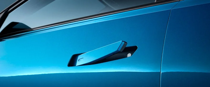 GS3 EMZOOM door handles