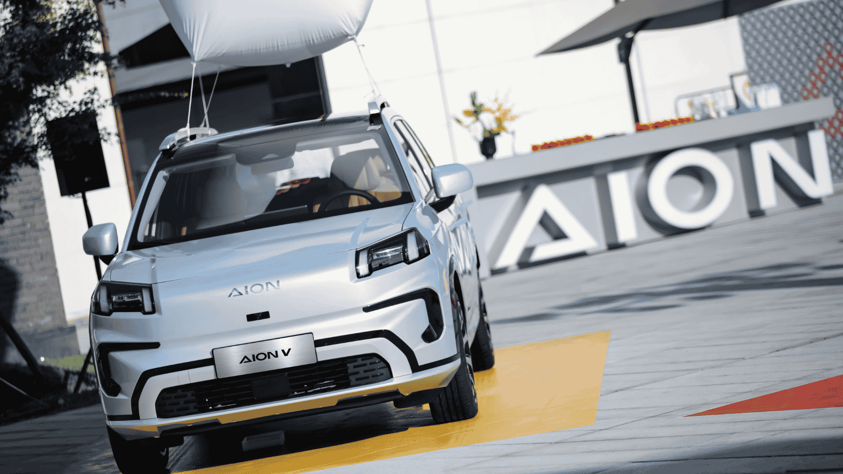 Aion V