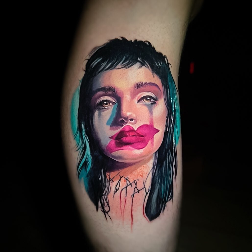 &image; 𝔇𝔦𝔰𝔞𝔤𝔯𝔢𝔢

Had a blast doing this portrait of @impoppy on @thelshapedman the other day.

Who else thinks that I should do @ghostemane next?!

⚡️Done at @blacklabeltattoocollective 

🖤 Done With: 
+ @inkjecta 
+ @radiantcolorsink 
+ @m