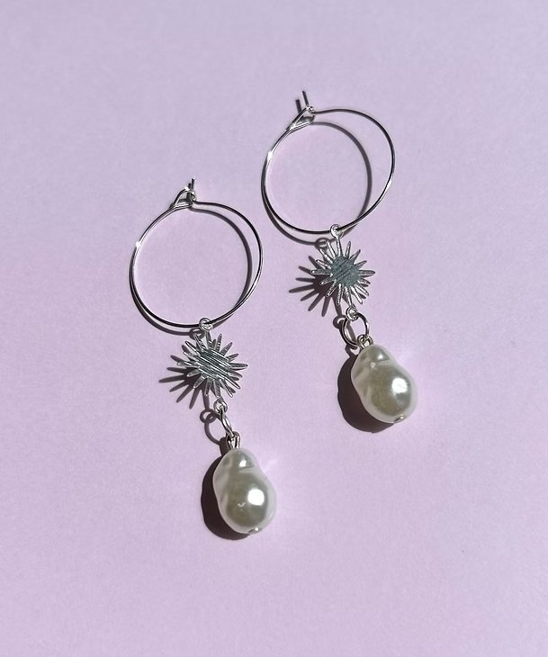 Screenshot_26-4-2025_161735_www.aloeearrings.co.uk.jpeg