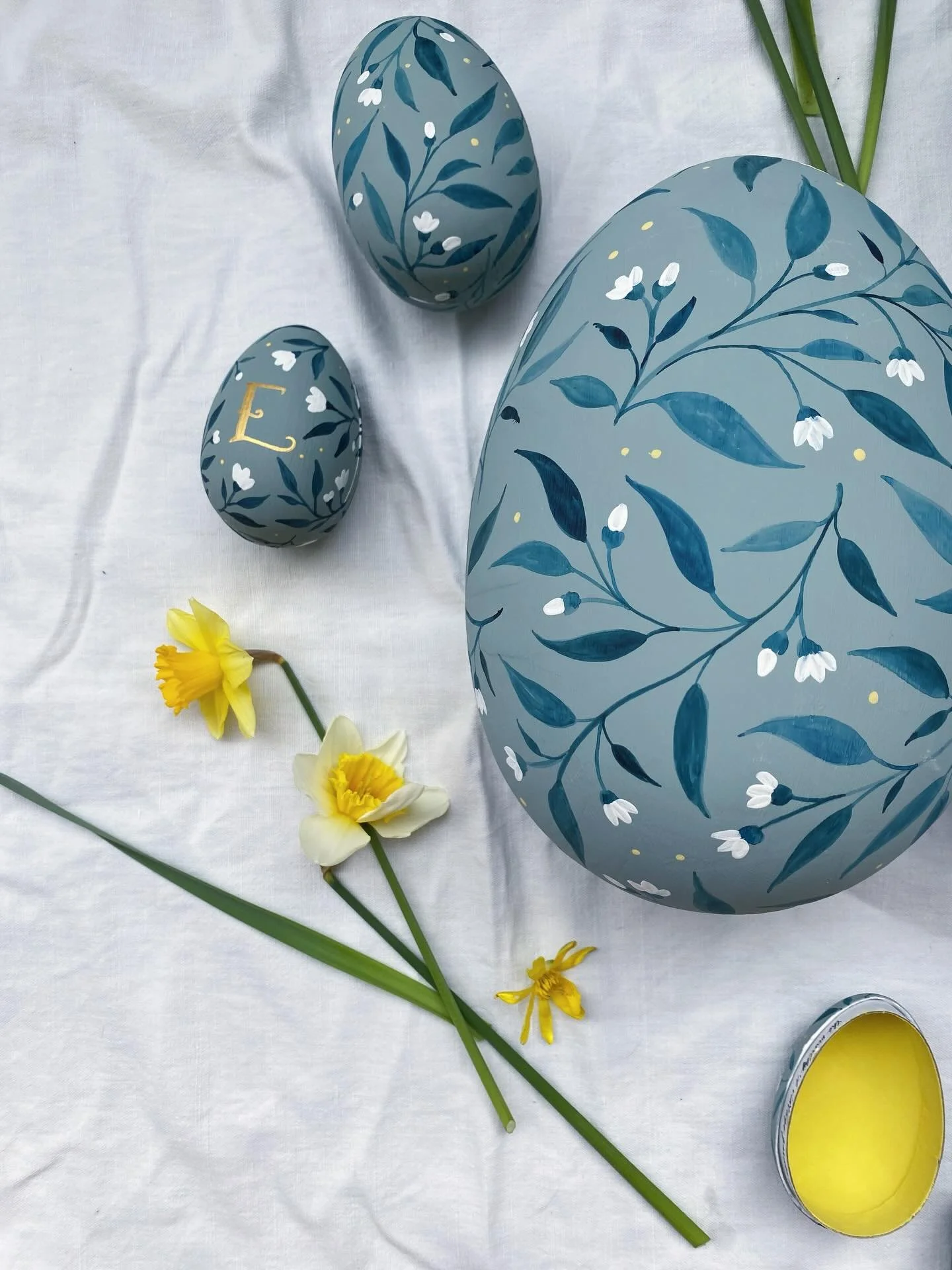 🐣In ritardo sulla mia tabella di marcia, ma le uova arriveranno domani 🪺🐰
Saranno pochi pezzi, tutti personalizzabili con il nome (o pi&ugrave; nomi).