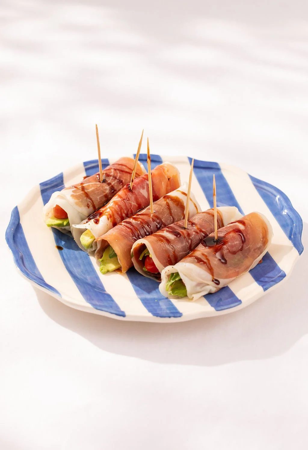 caprese roll ups