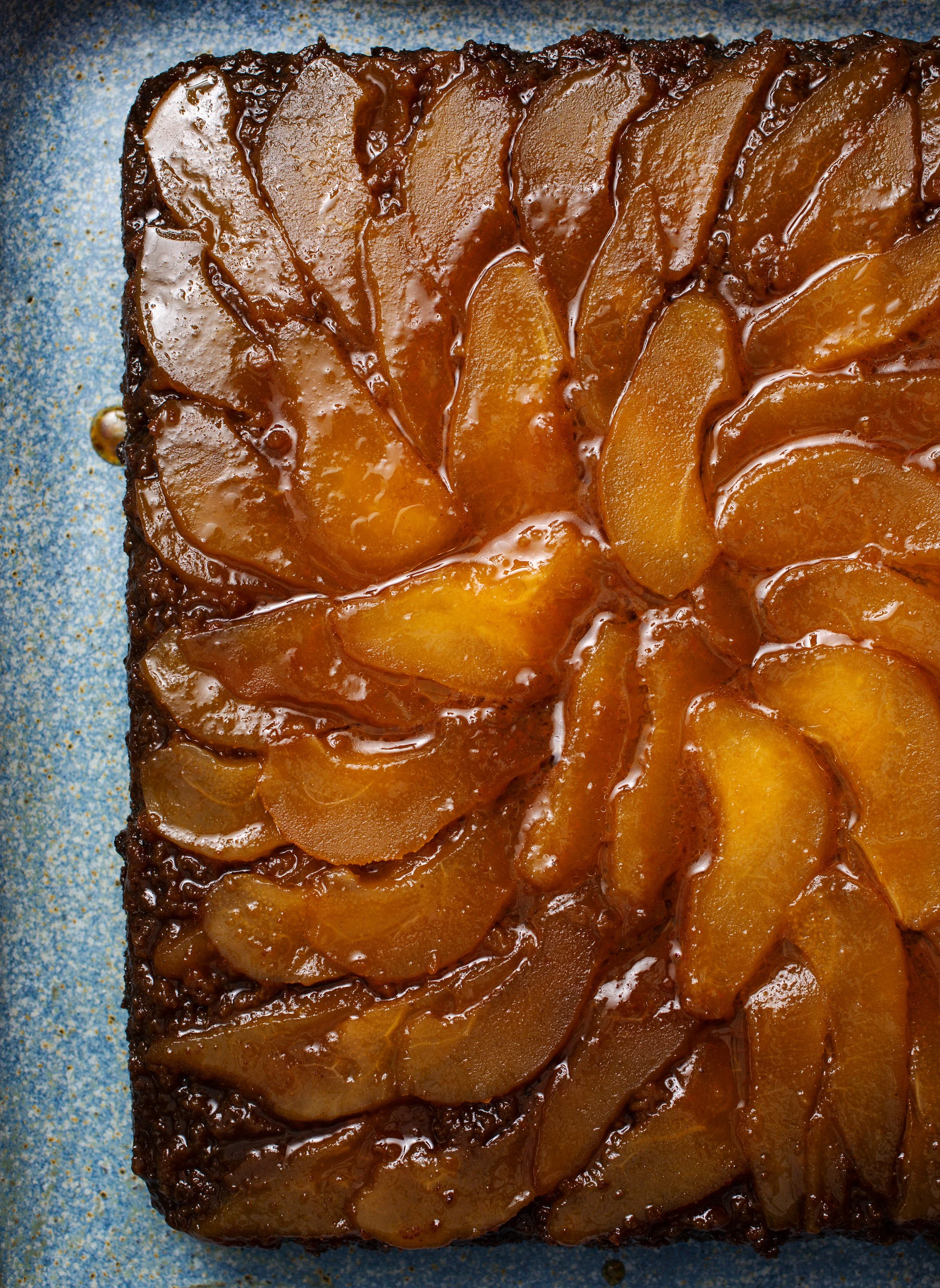 sticky pear cake