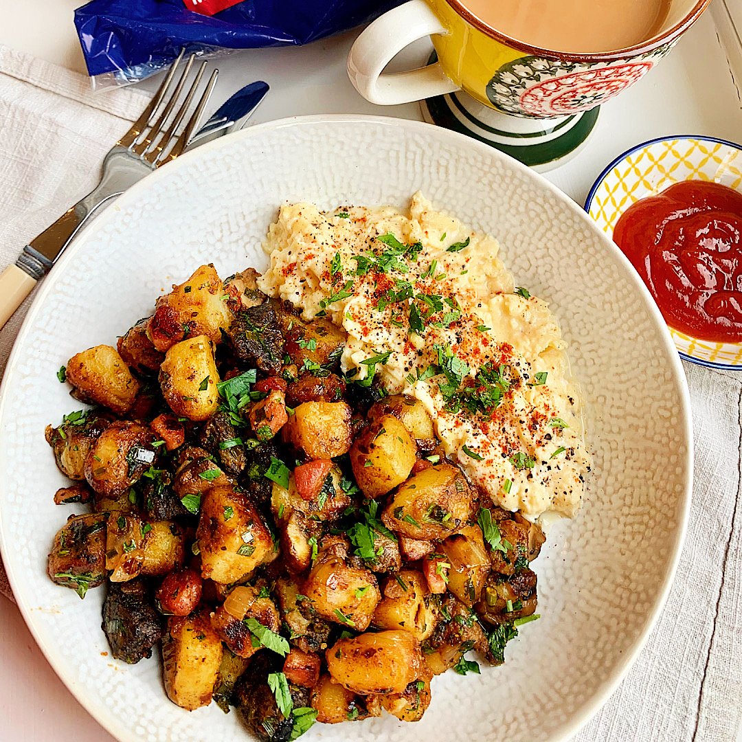 breakfast potatoes with ketchup