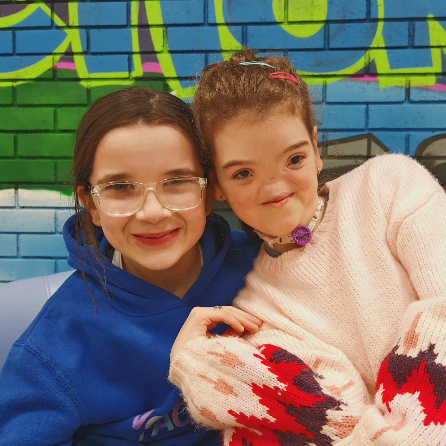 Two mischievous faces...they're up to something! Could it be a CMAC kids take over at our Class Showcases this Christmas?! 

You'll have to wait and see 😂😉💕

#cmaccreativearts #creativelearning #happylearning