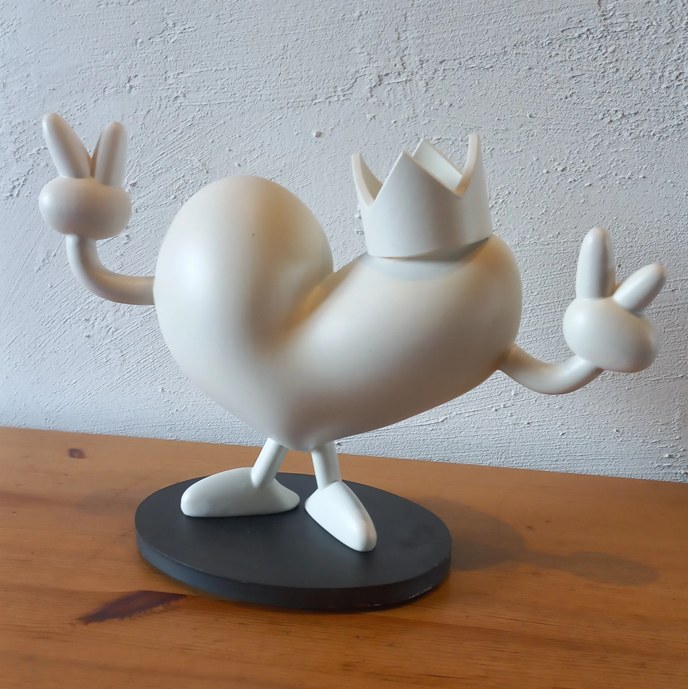 2026_M.Koeur_Statuette Koeur Double Peace White Edition_01.jpg