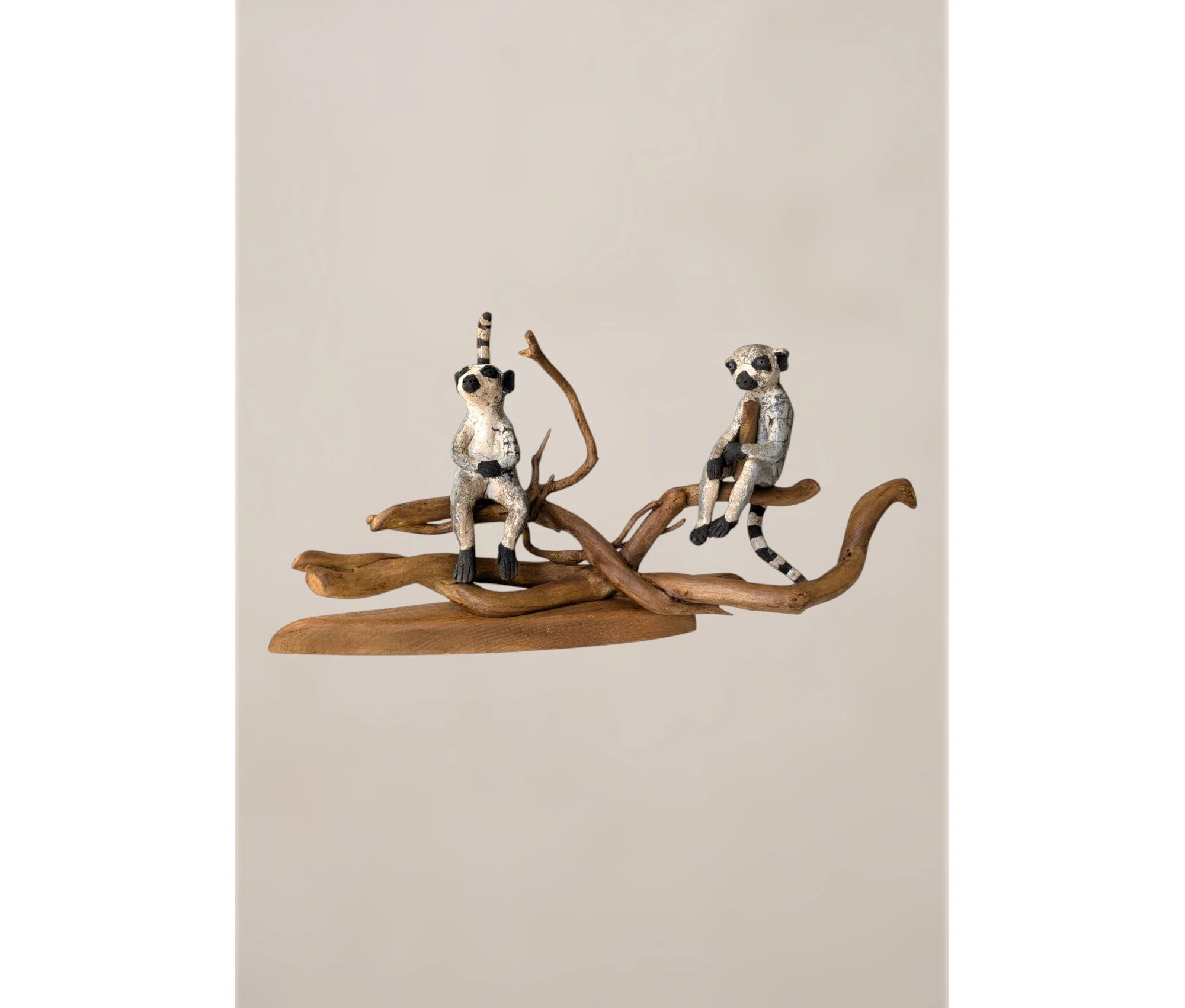 LA HALTE DES MAKIS REVEURS SQ.jpg