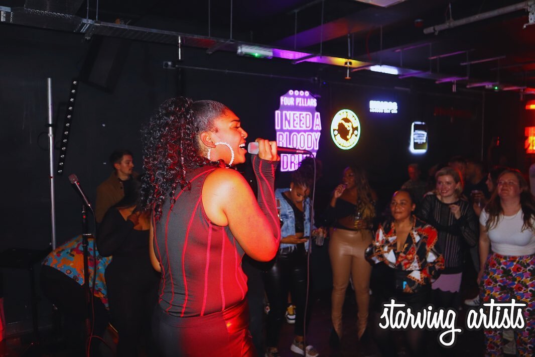 Few snaps from a couple of weeks ago at @buffalocardiff feat.
@missfaithee 💥 
@thehonestpoetmusic 💥
@ashajanethealien 💥
@truthunderrated 💥
@mesijo.official 💥
What a night though! 🖤🙌🏾

Nice one @charlie_jpeg_ 📸

.
.
.
.
.
#starvingartistscdf 