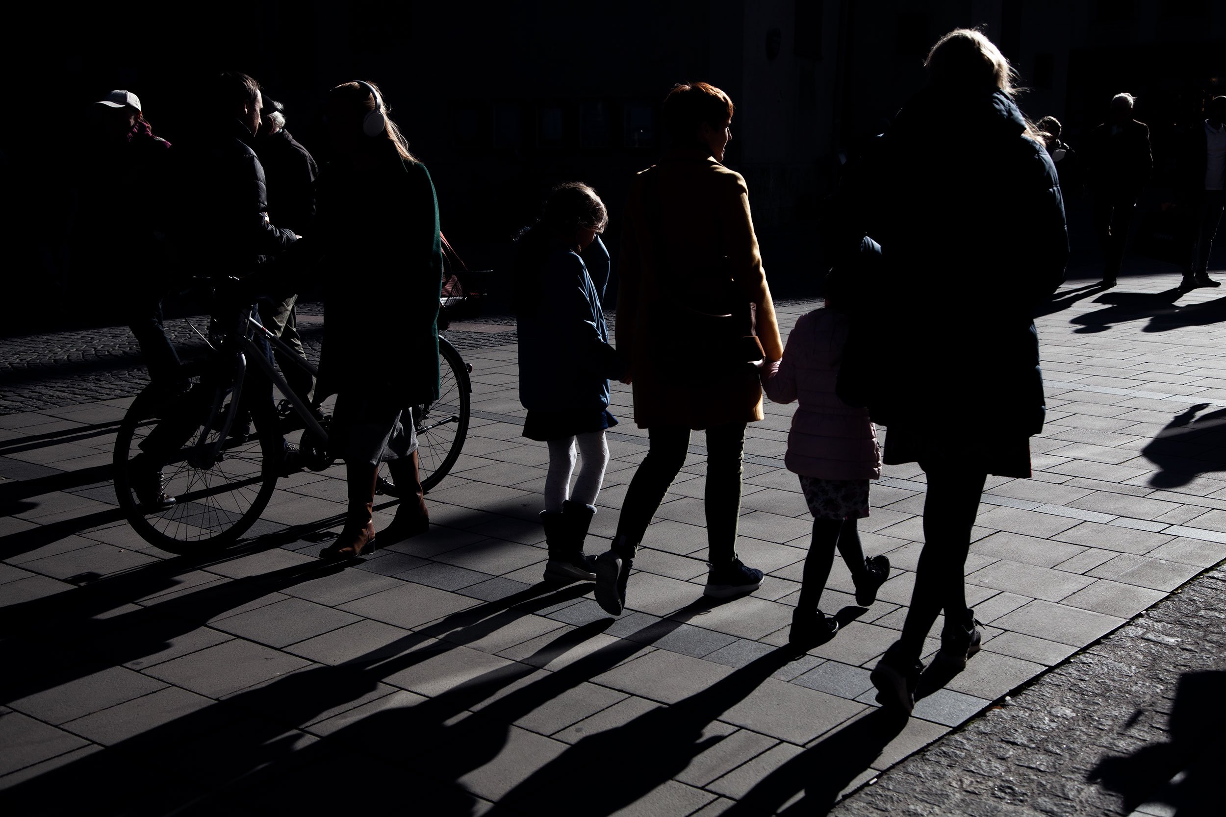 Street Photography vs Travel Photography: How They Are Similar and What Makes Them Different
