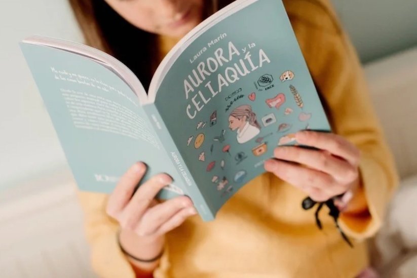 En este proyecto di forma visual a una historia con un propósito muy claro: crear una guía accesible y cercana para personas con celiaquía y también para su entorno. Desarrollé las ilustraciones, la maquetación del interior y el diseño de la portada 