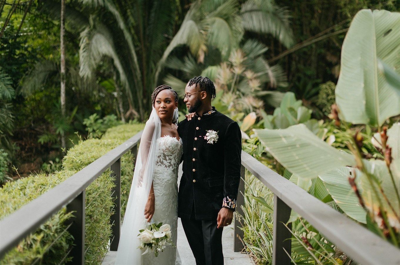Aliya and Chike, two of the kindest people I&rsquo;ve ever met! There&rsquo;s so much to share from their day where many cultures intertwined, but for now here&rsquo;s a few moments &hellip; including the money-spraying Nigerian tradition and epic ou