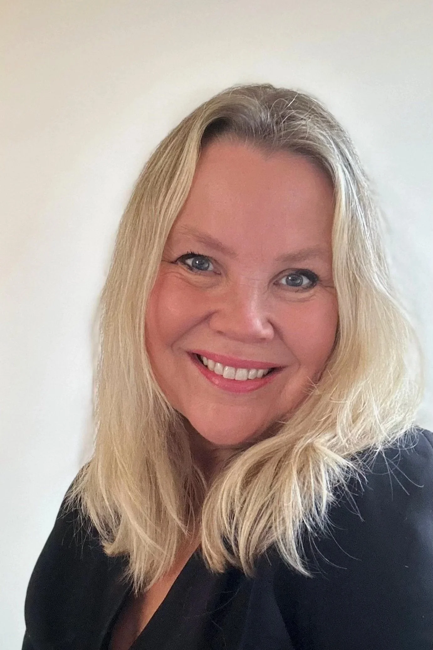 Meri-Li Forrest, advice-only financial planner in Ontario, providing financial planning and money coaching services.