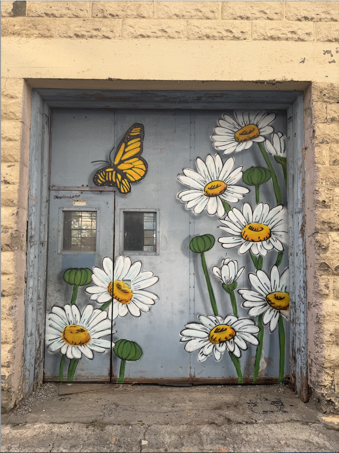 Muralist: Registered Artist /
Photographer: Brooke Snider