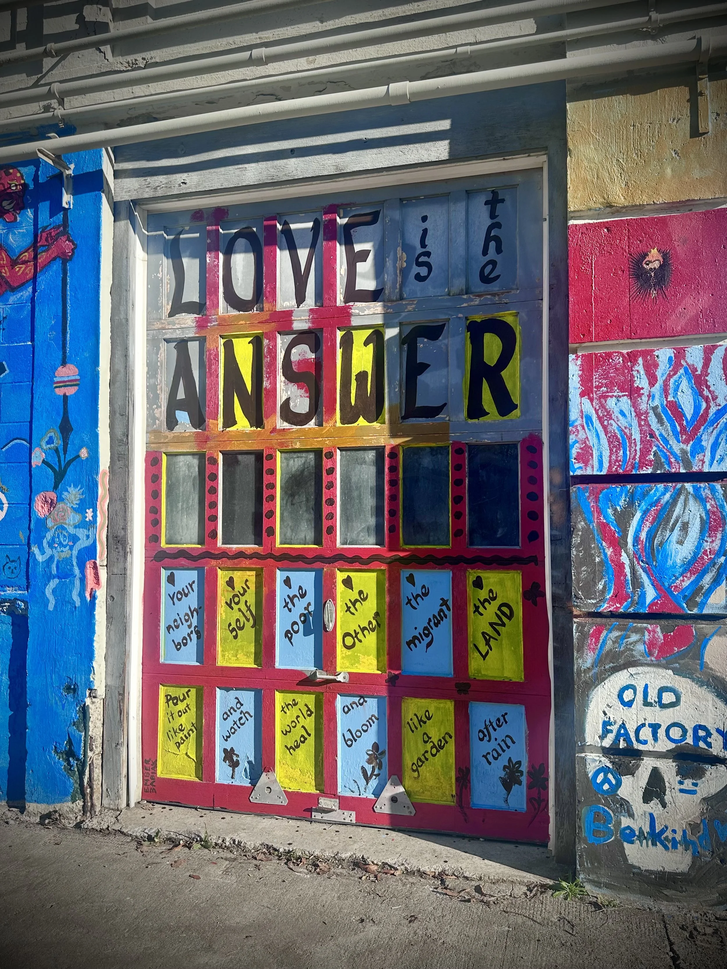 Muralist: Community Paint Wall /
Photographer: Wendy Gherity