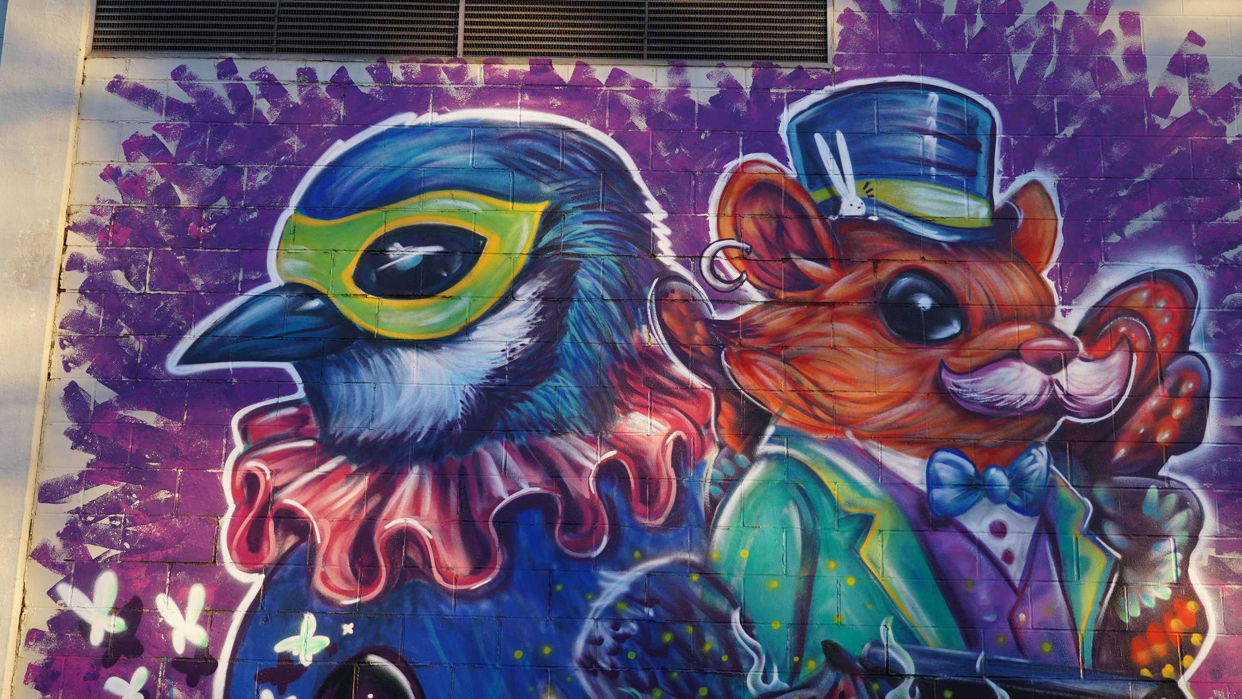 Muralist: Georgia Violett /
Photographer: Shira Evergreen