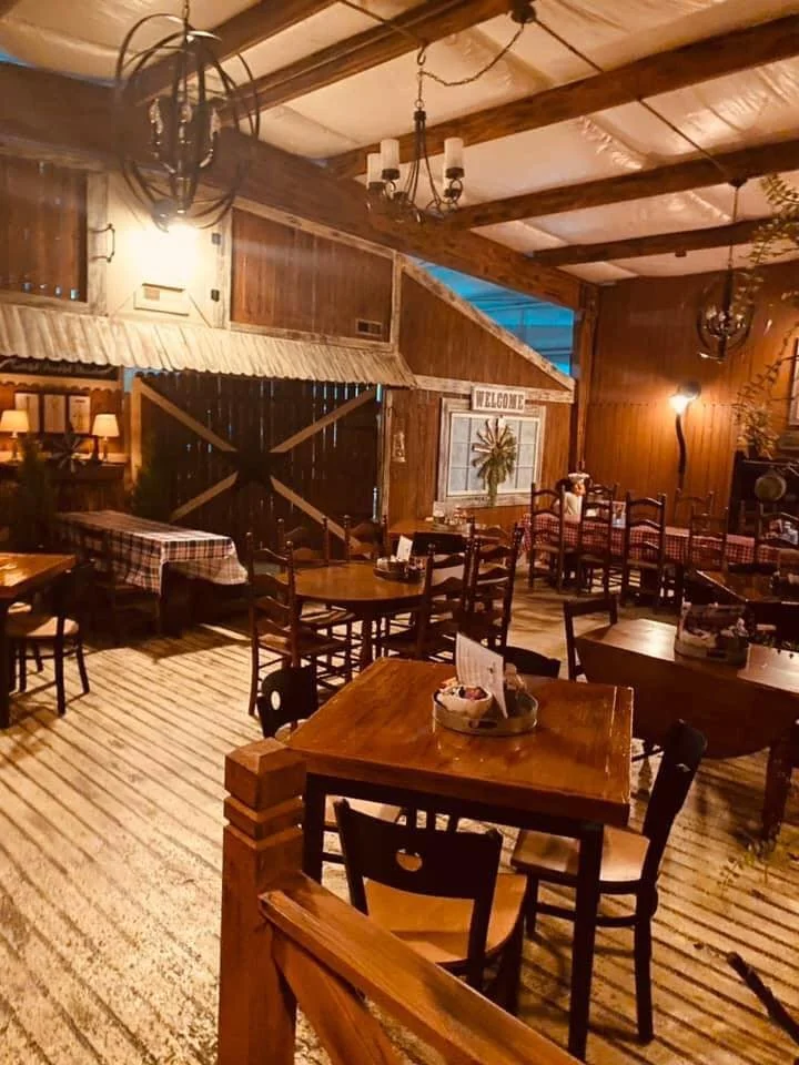 Farmhouse Cafe & Bakery