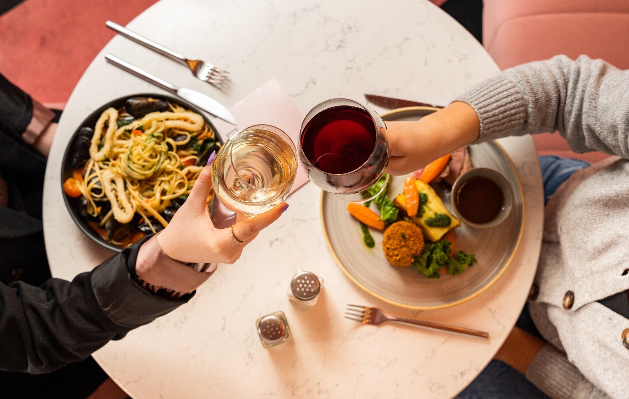 Our new evening menu is 🔥

New dishes include this beautiful seafood linguine as well as a mouthwatering duo of lamb 🤤

Available Wednesday - Sunday from 5pm ✨