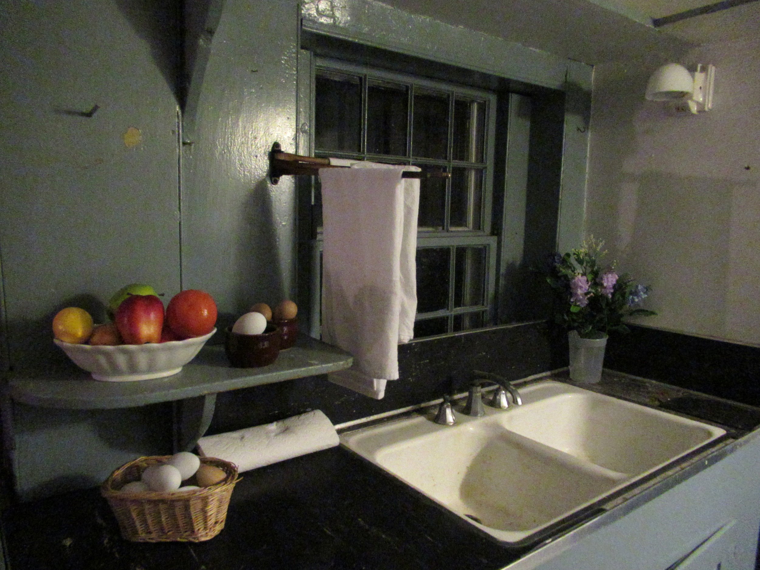 08-25-17 - Kitchen 01.JPG