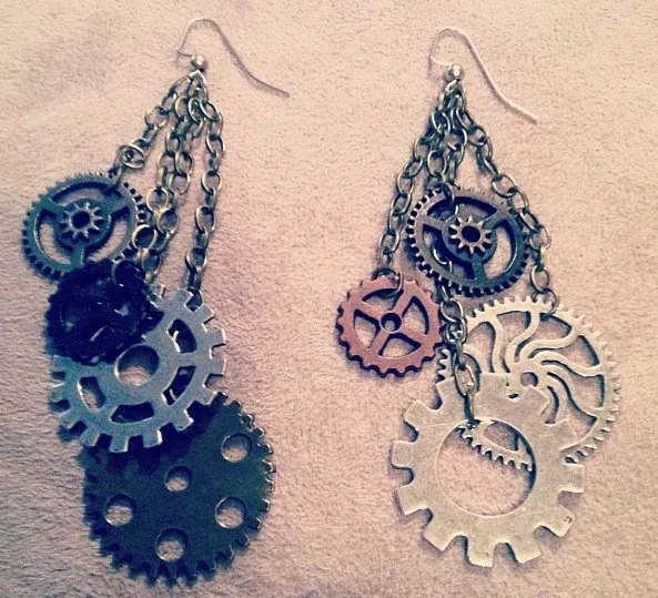 2013 - Steampunk earrings.JPG