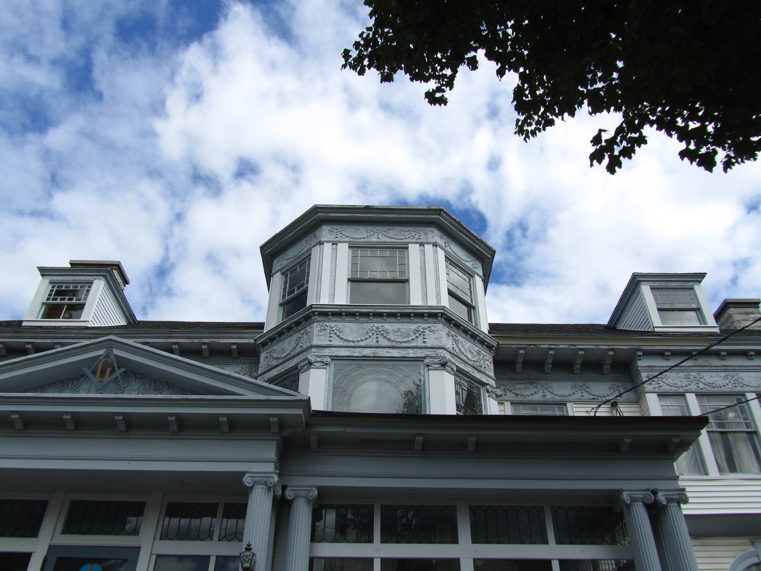 Houghton Mansion 01.jpg
