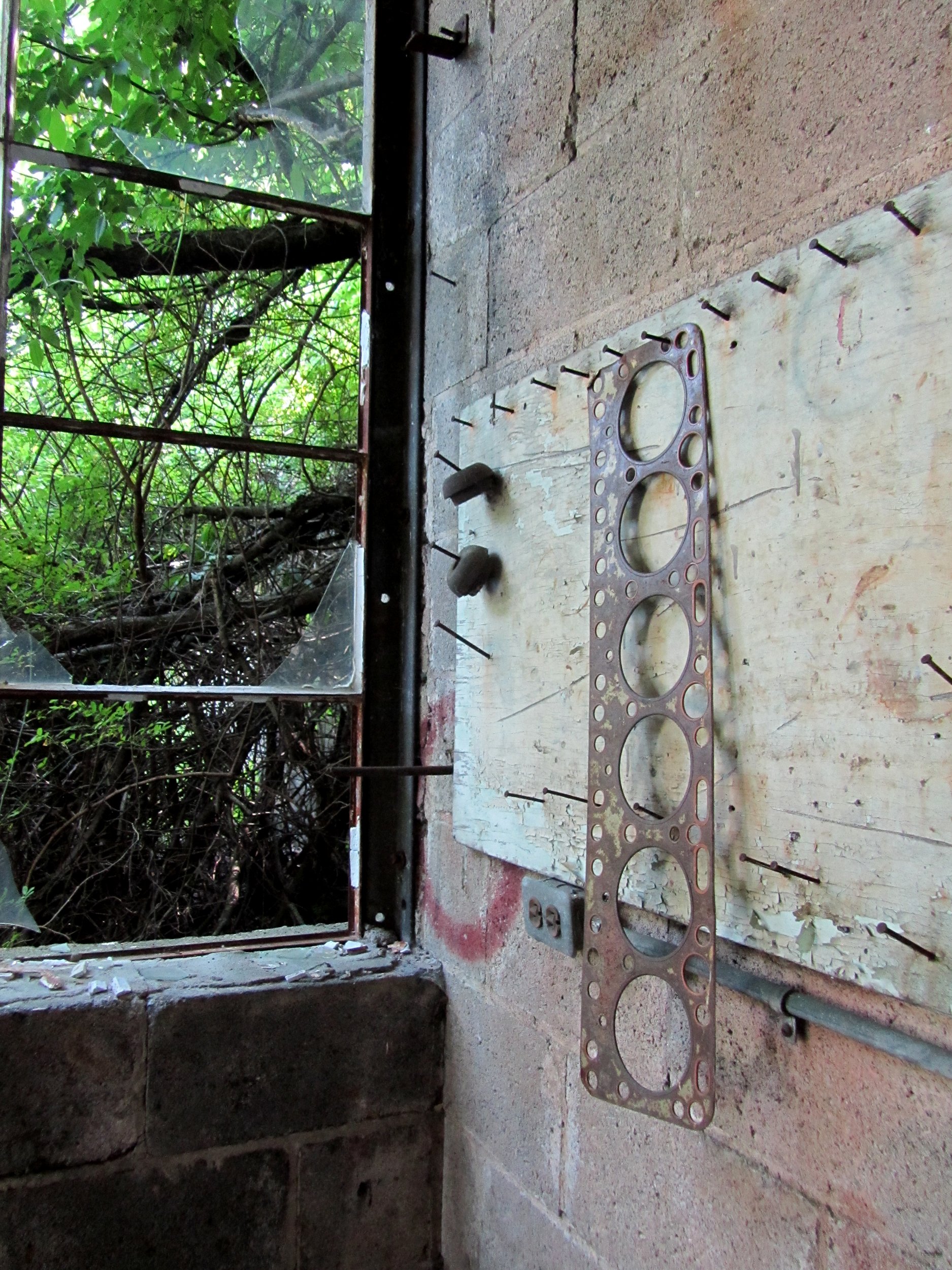 Garage - Inside 1.jpg