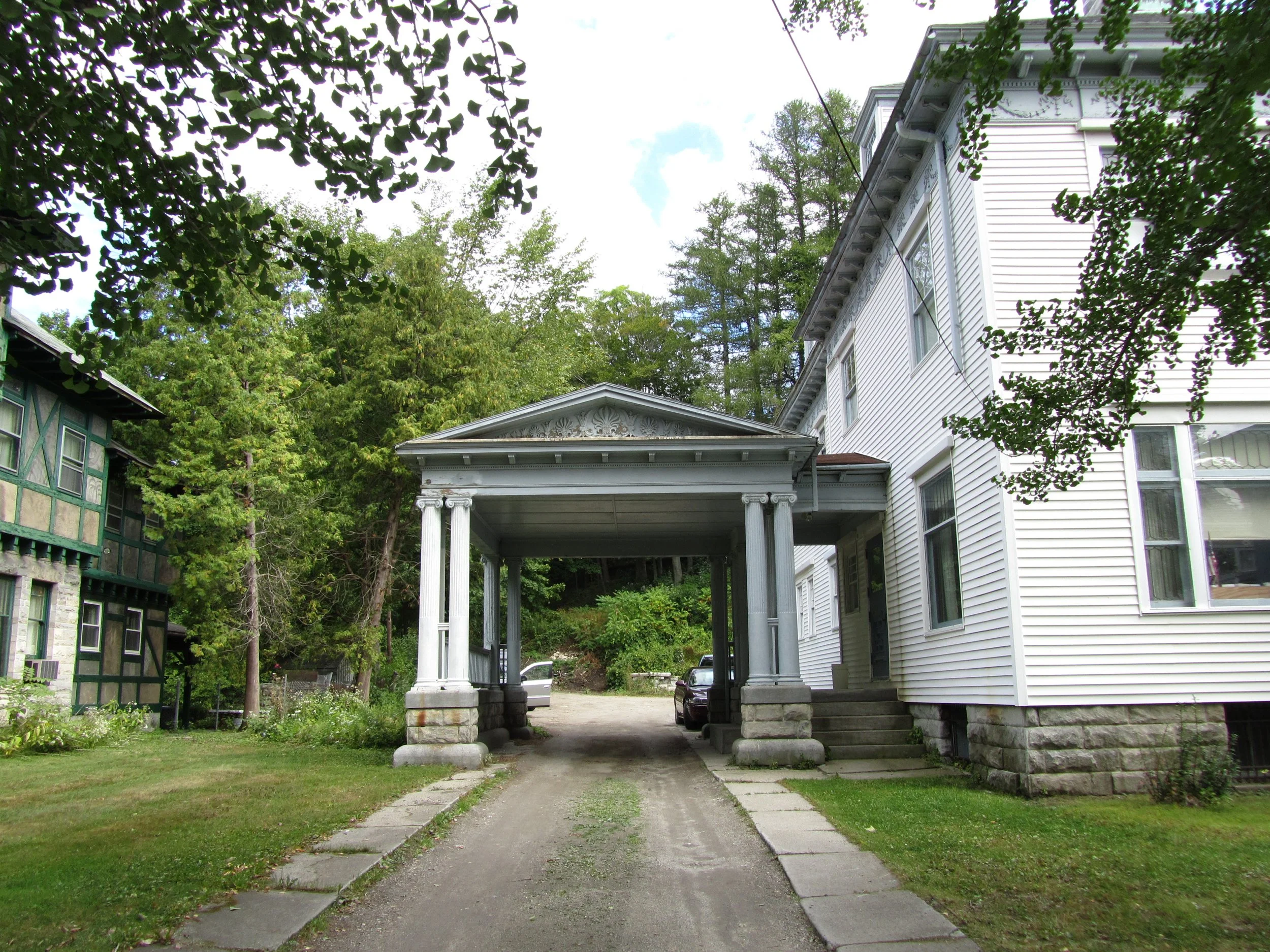 Houghton Mansion - mansion 03.jpg