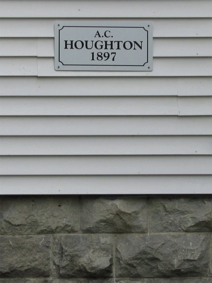 Houghton Mansion - sign.jpg