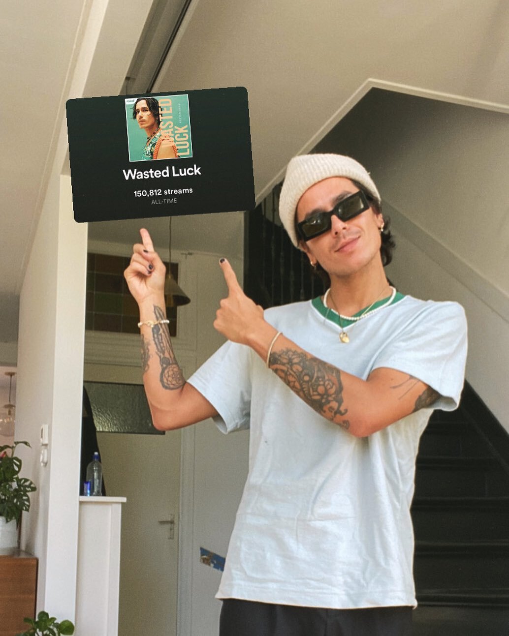Ok&eacute;. Post uurtje later dan gepland, maar Wasted Luck heeft 150k streams bereikt! Mijn #1 prioriteit met m&rsquo;n muziek was lol hebben, en ben dan ook echt wel blij om te zien dat die dan ook (nog steeds) zo goed gestreamd wordt. Om het te vi